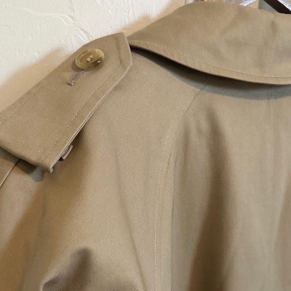 Burberry Tan Trench Coat - Picture 15 of 15